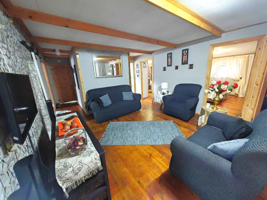7 Bedroom Property for Sale in Bayswater Free State